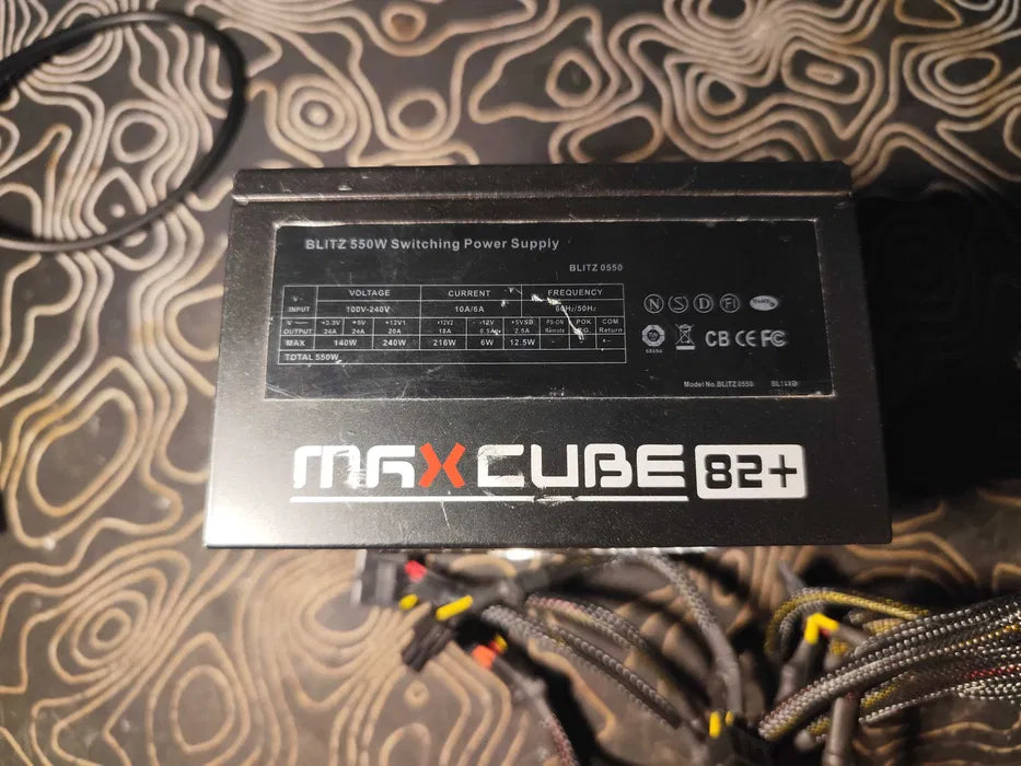 Sursa Maxcube Blitz 82+ - 550W
