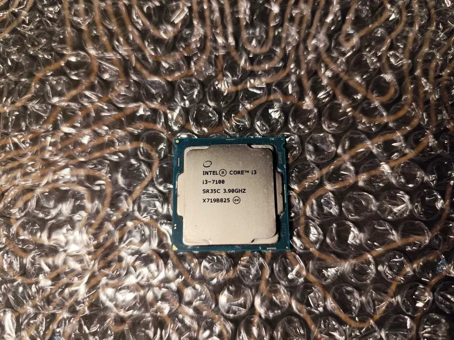Procesor I3-7100